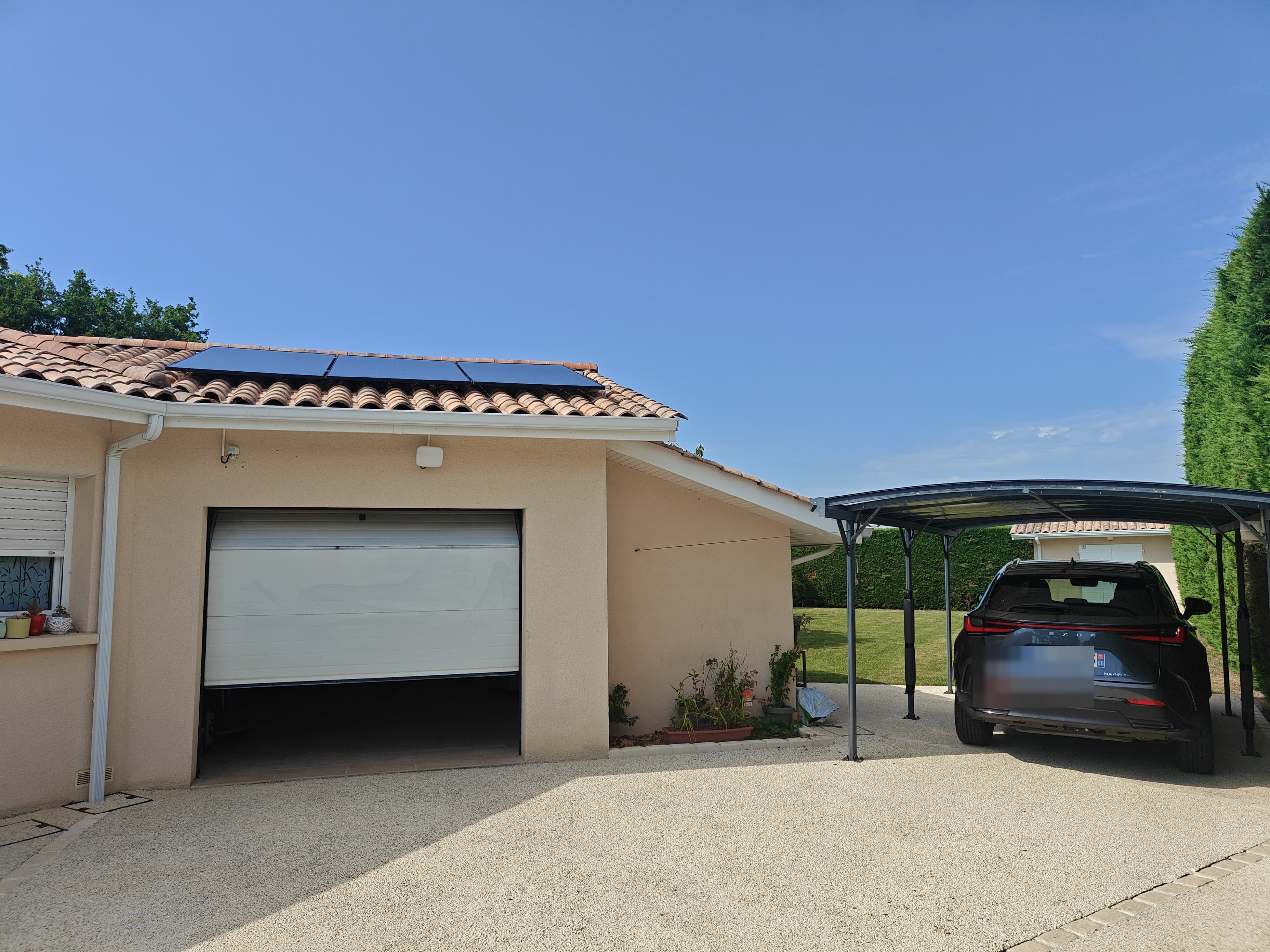 À Saint-Caprais-de-Bordeaux, l’entretien d’une installation solaire photovoltaïque, c’est simple et durable